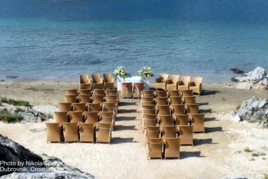 beach wedding in croatia
